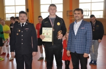 pawel filipowicz z nagroda dl najlepszego bramkarza turnieju
